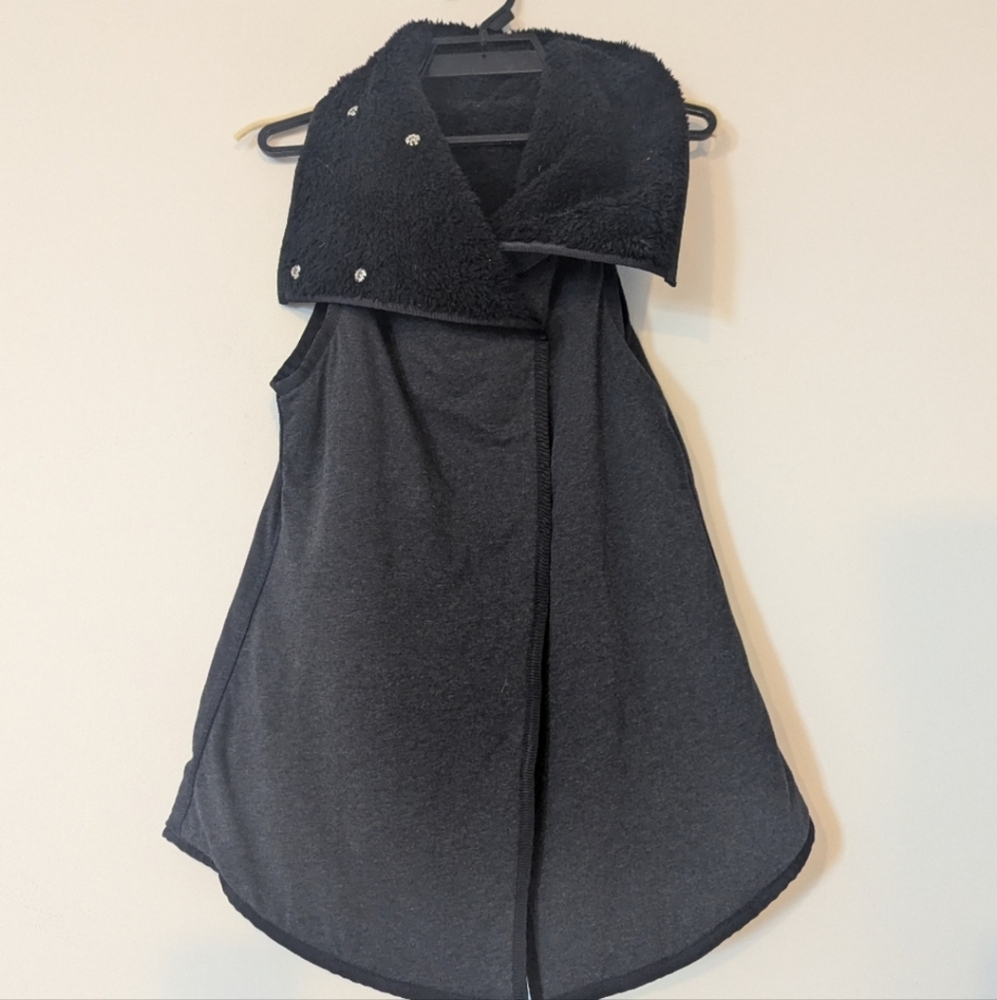 Ivivva Lululemon Reversible Vest 14